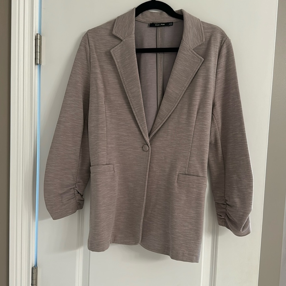 Light purple light weight blazer. Worn once.